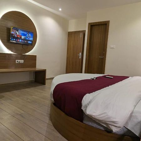 Hotel Silver Park Βομβάη Εξωτερικό φωτογραφία