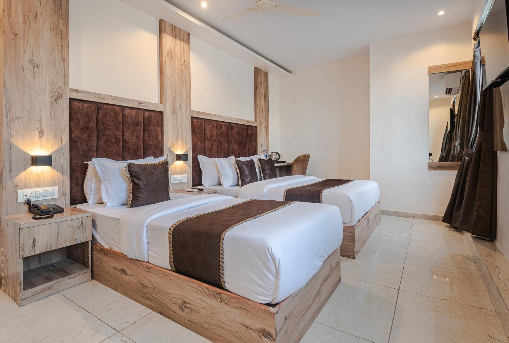 Hotel Silver Park Βομβάη Εξωτερικό φωτογραφία
